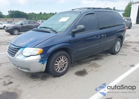 2006 Chrysler Town & Country from USA, damaged, VIN 1A4GP45R26B642963